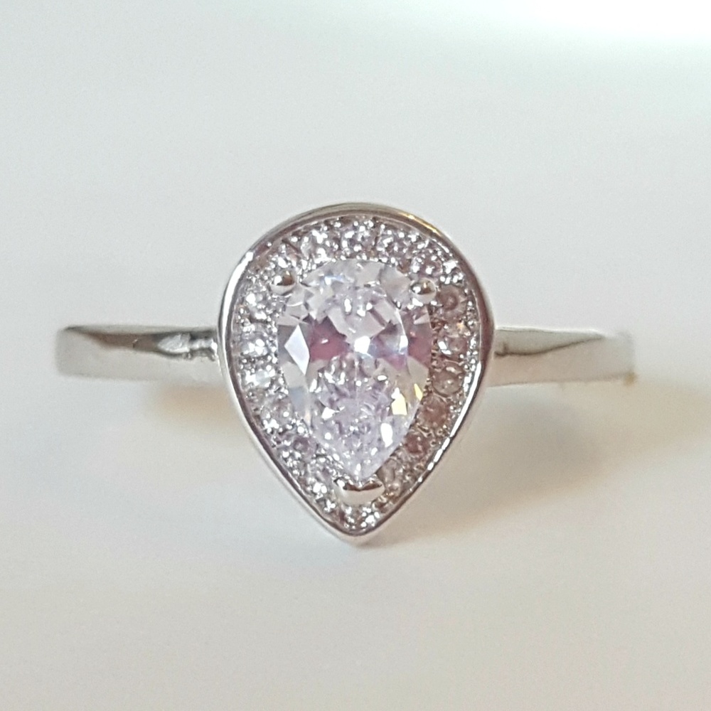 Crowned Pear Cut 2 Piece Bridal Wedding Ring Set - Picture 5 of 8